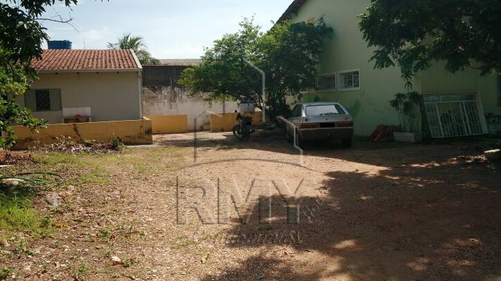 Casa à venda e aluguel com 3 quartos, 1080m² - Foto 12