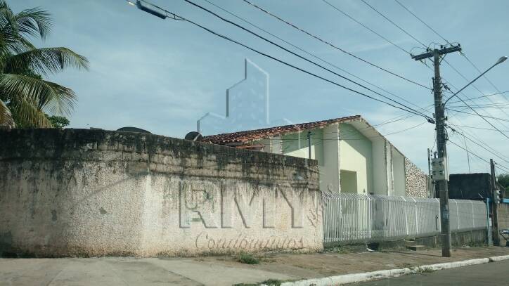 Casa à venda e aluguel com 3 quartos, 1080m² - Foto 13