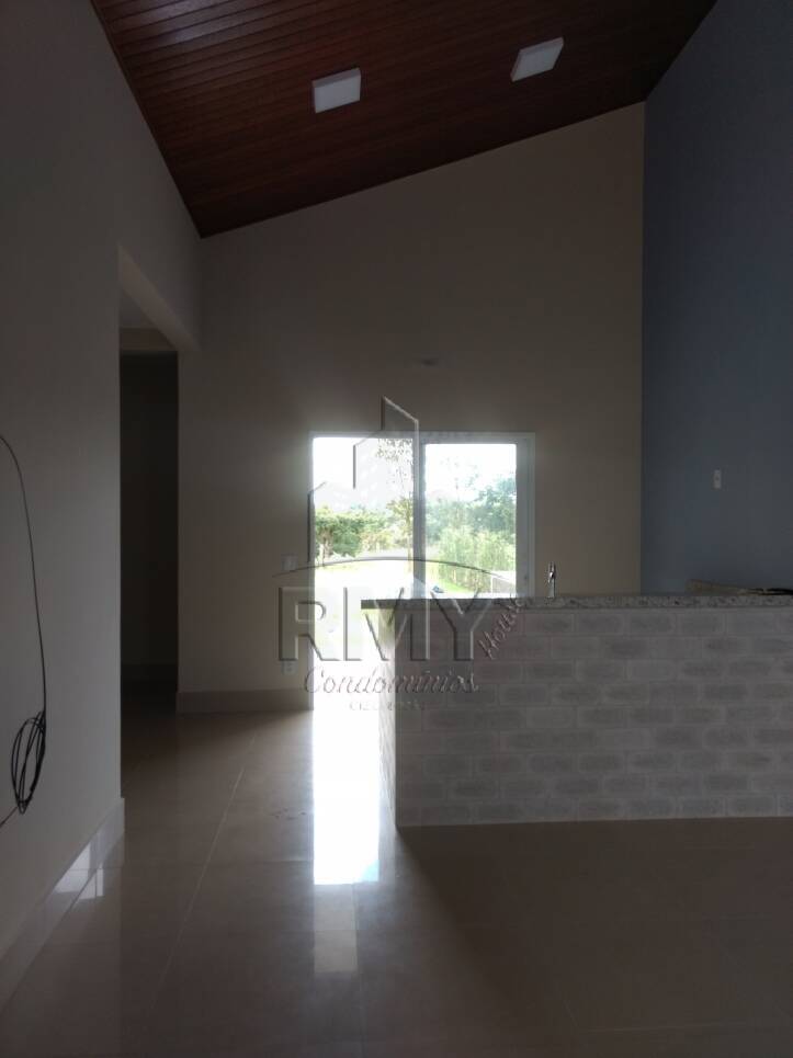 Casa de Condomínio à venda com 3 quartos, 300m² - Foto 5