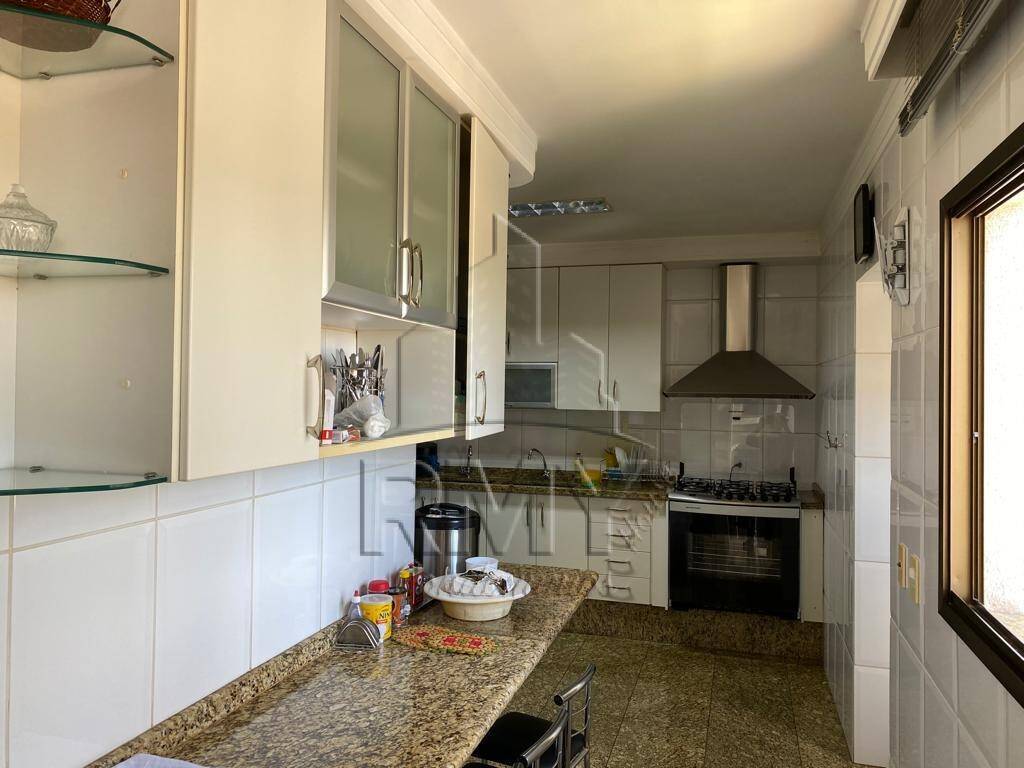 Apartamento à venda com 2 quartos, 240m² - Foto 11