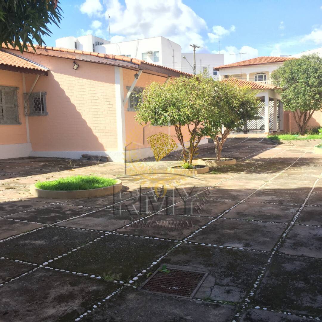 Casa à venda com 5 quartos, 1255m² - Foto 7