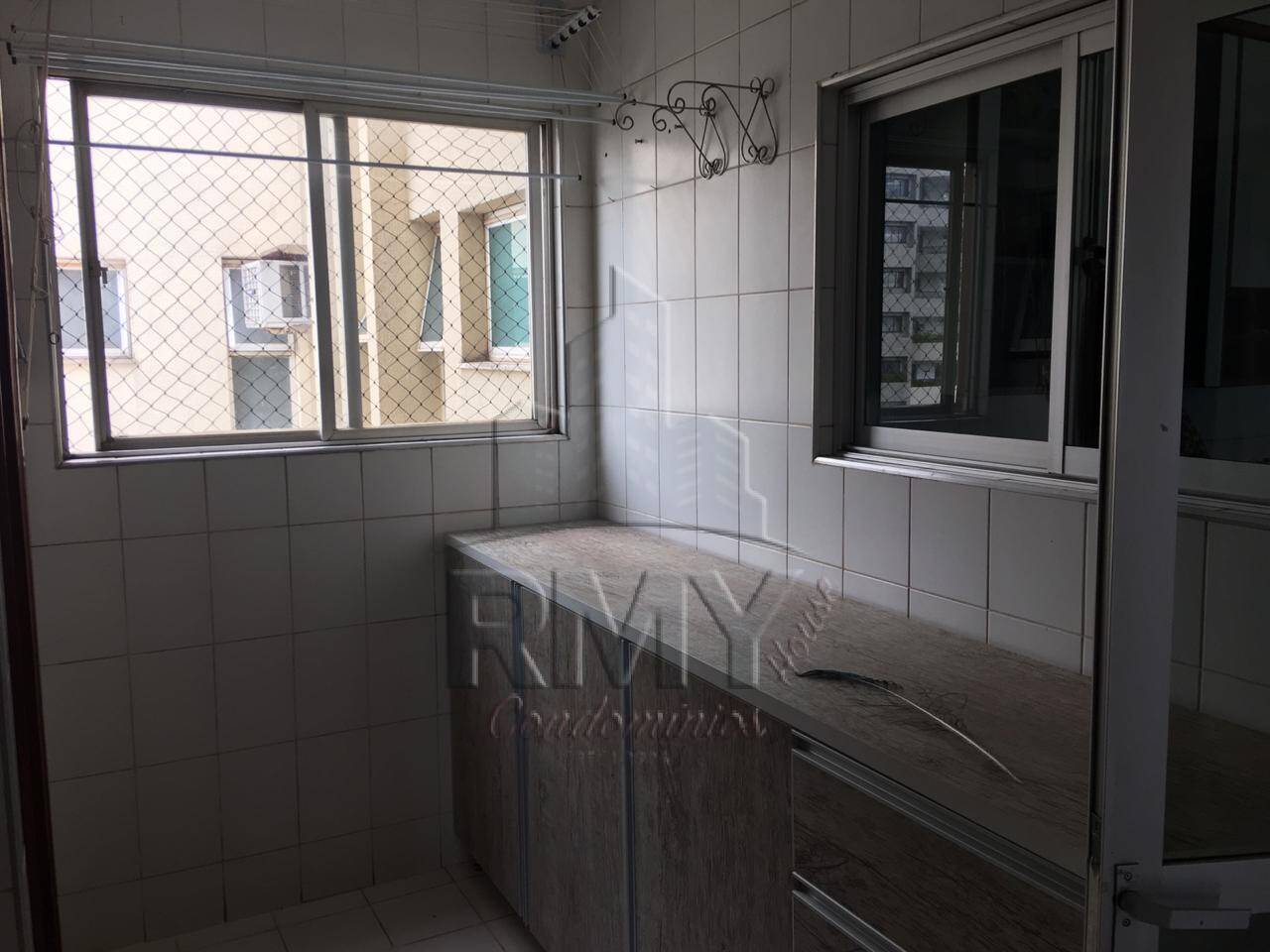 Apartamento à venda com 3 quartos, 215m² - Foto 8