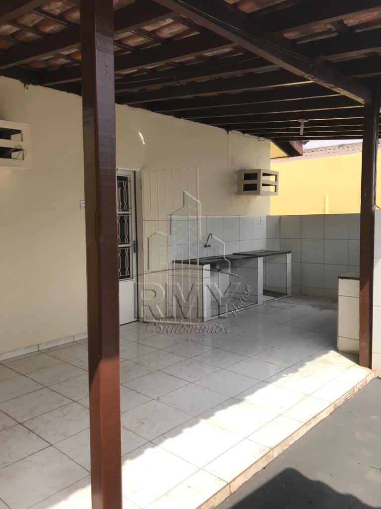 Casa à venda com 3 quartos, 200m² - Foto 4