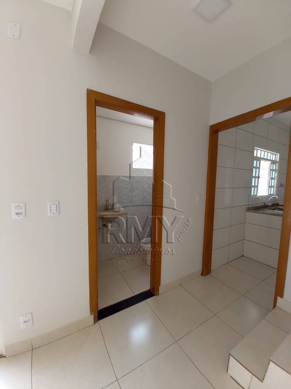 Casa à venda com 2 quartos, 74m² - Foto 12