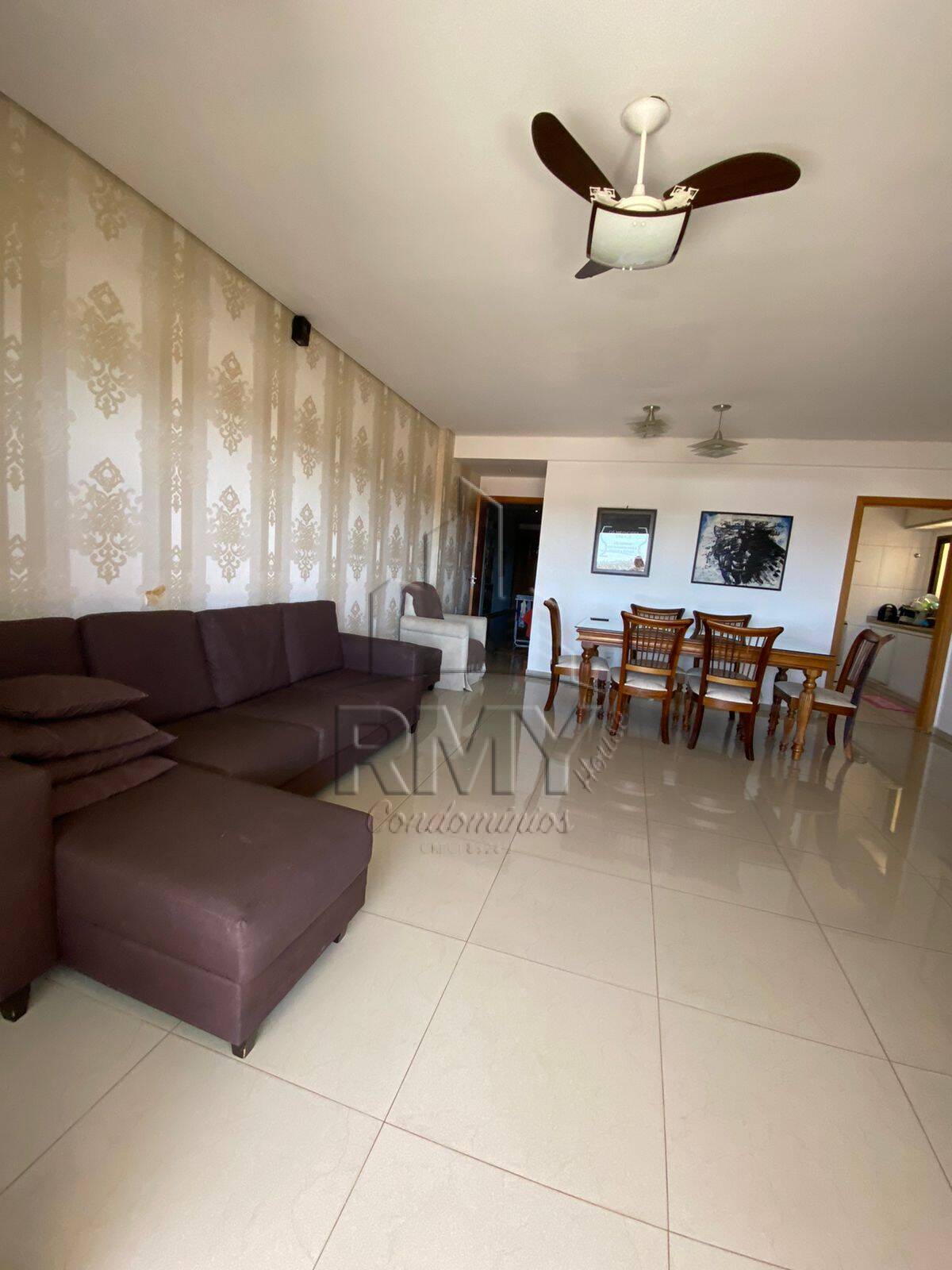 Apartamento à venda com 3 quartos, 123m² - Foto 8