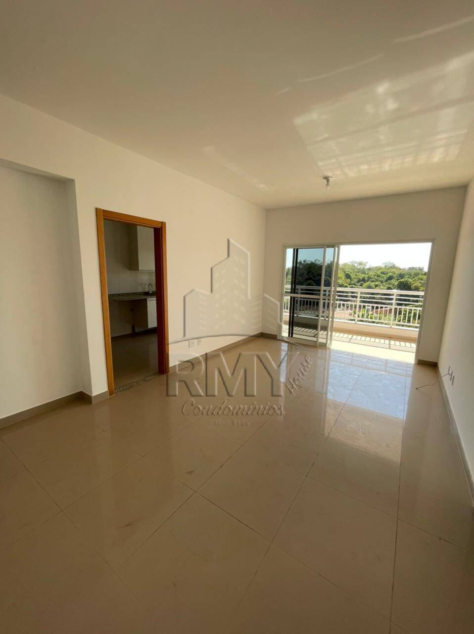 Apartamento à venda com 3 quartos, 114m² - Foto 2