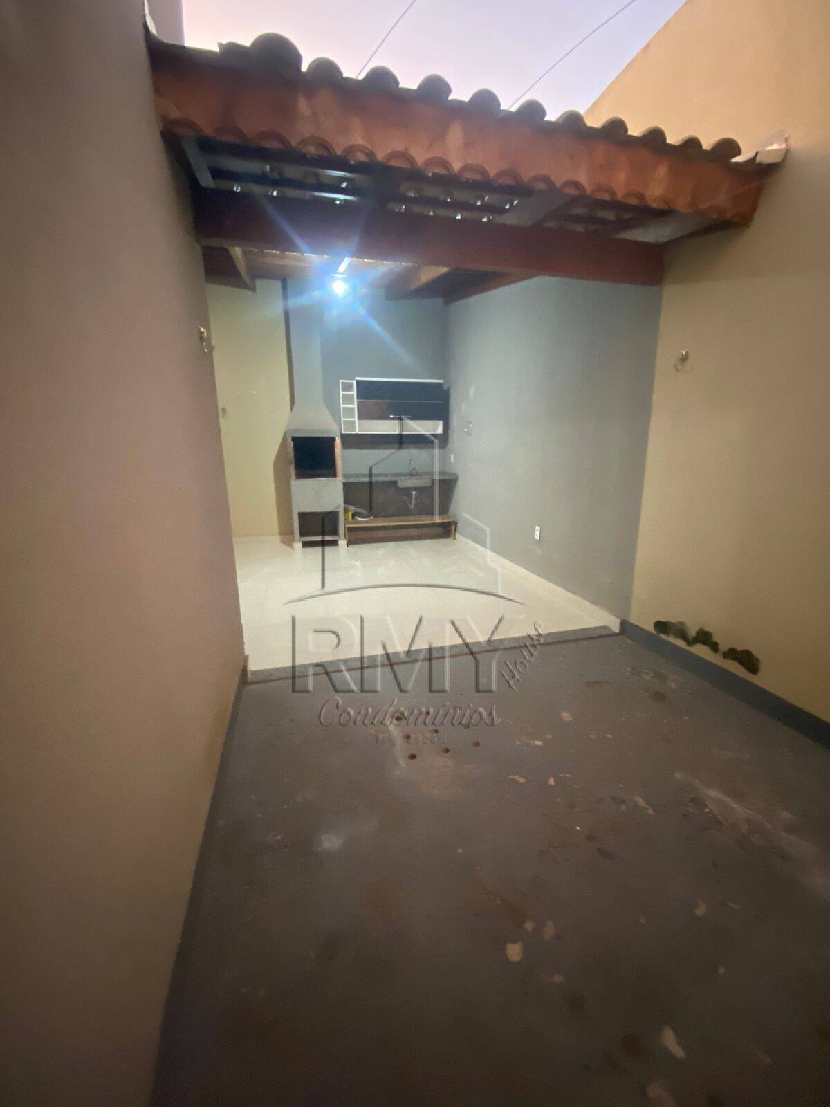 Casa de Condomínio à venda com 3 quartos, 90m² - Foto 1