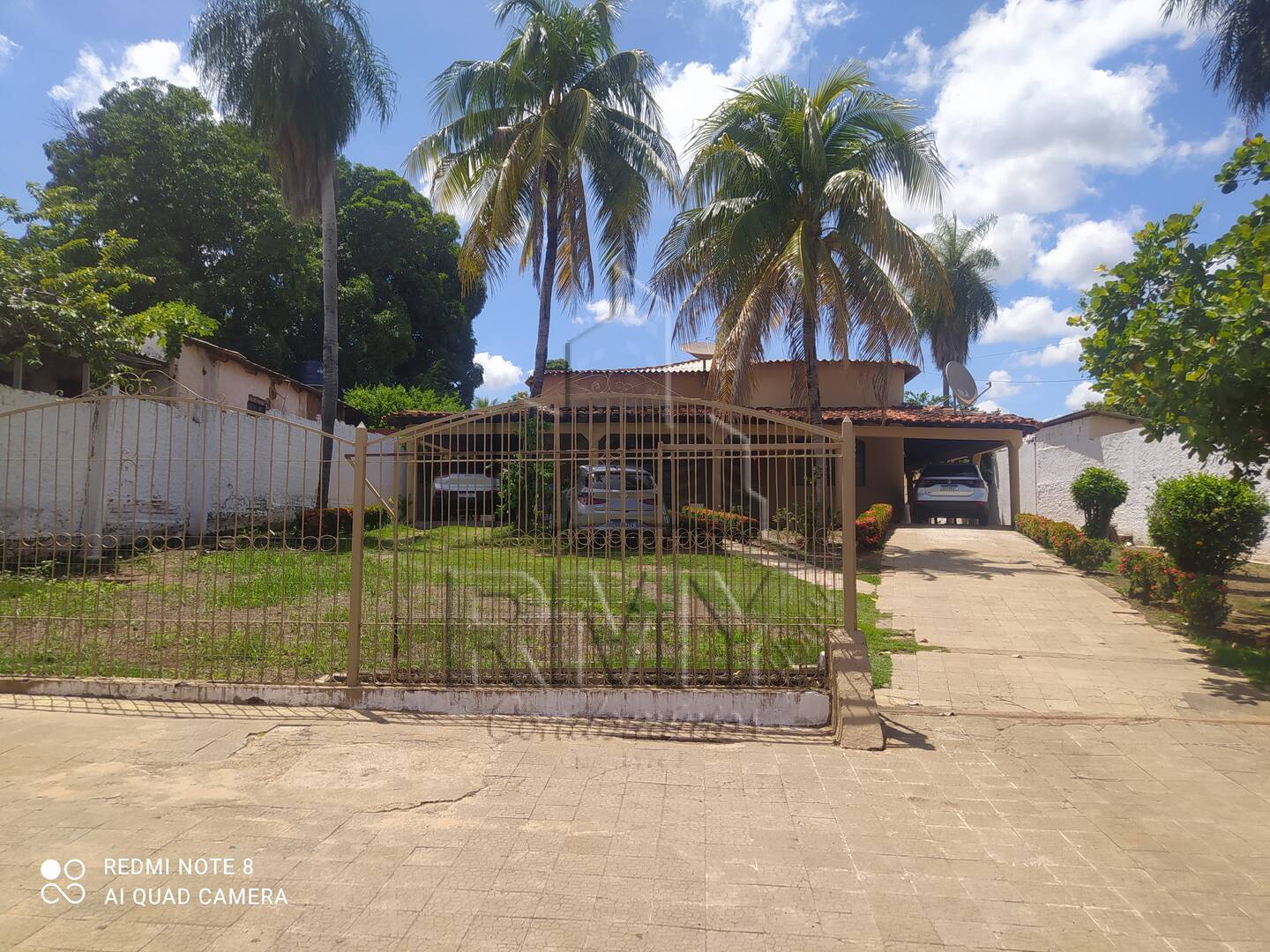 Casa à venda com 3 quartos, 480m² - Foto 1