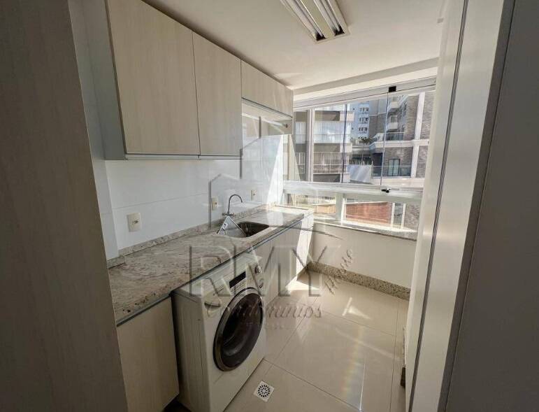 Apartamento à venda com 3 quartos, 140m² - Foto 9