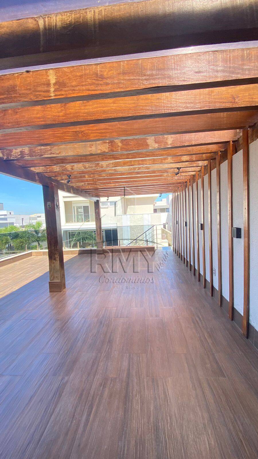 Casa à venda com 4 quartos, 260m² - Foto 4