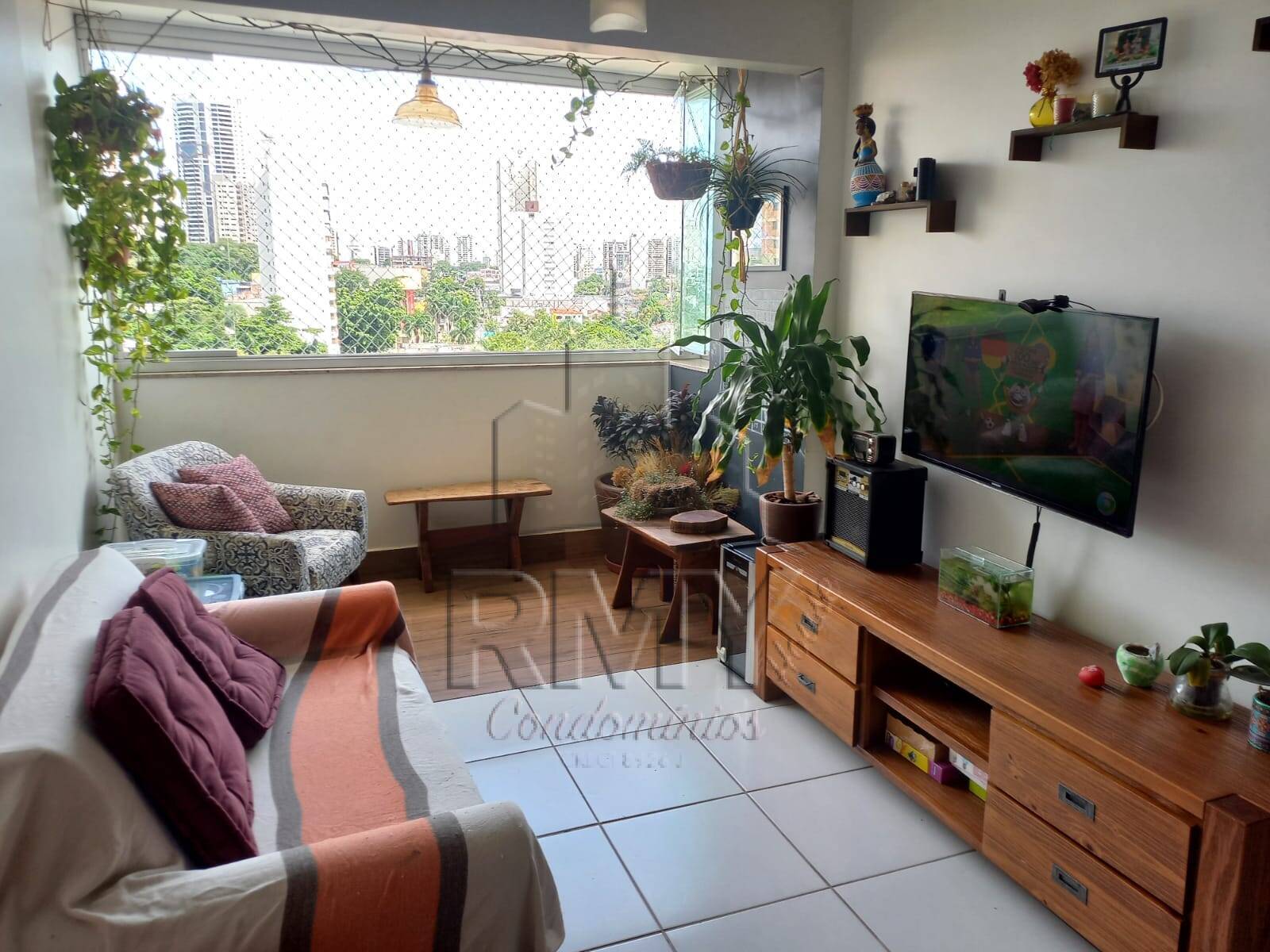 Apartamento à venda com 3 quartos, 78m² - Foto 2