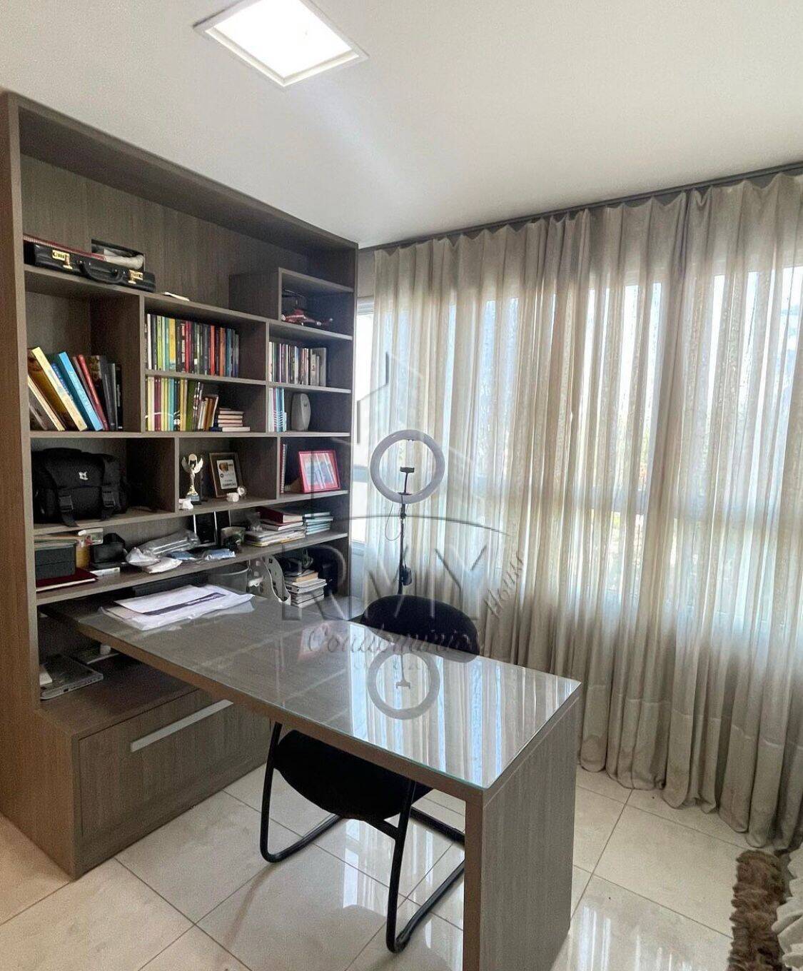 Apartamento à venda com 3 quartos, 222m² - Foto 5