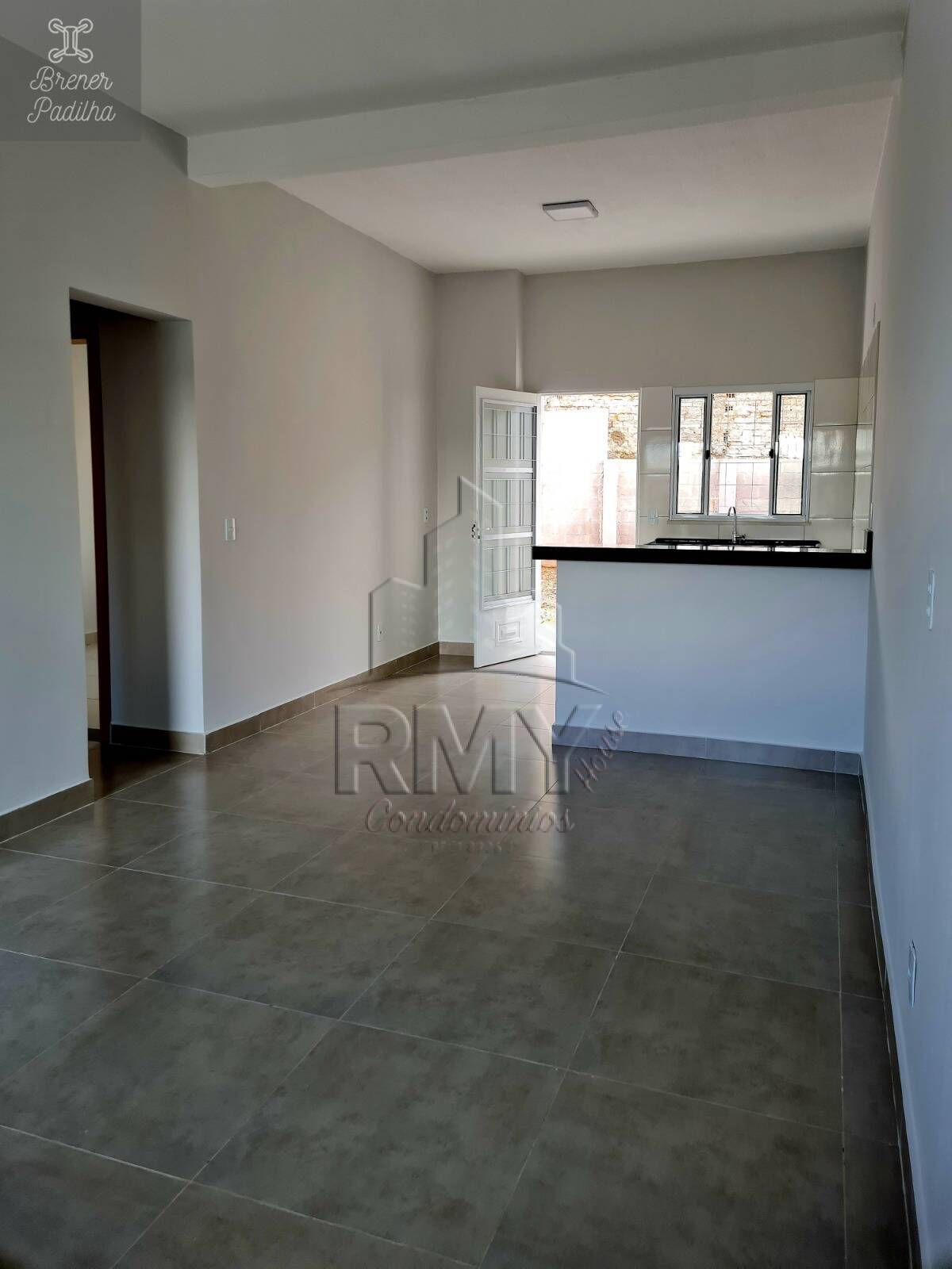 Casa à venda com 2 quartos, 190m² - Foto 13